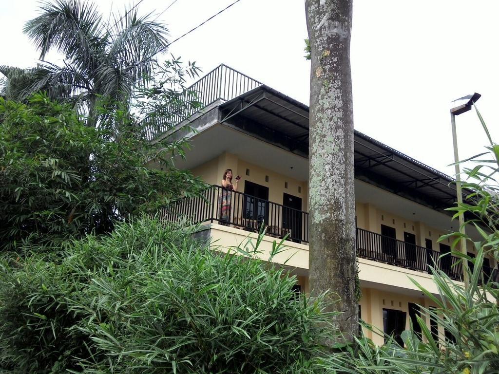 Hotel Cemerlang Baturraden Pokoj fotografie