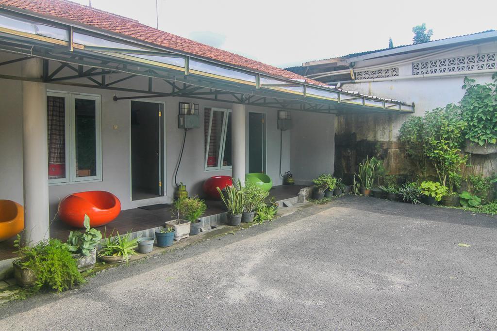 Hotel Cemerlang Baturraden Pokoj fotografie