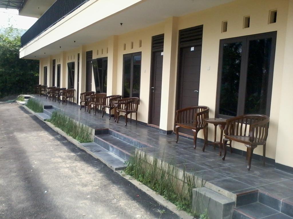 Hotel Cemerlang Baturraden Pokoj fotografie