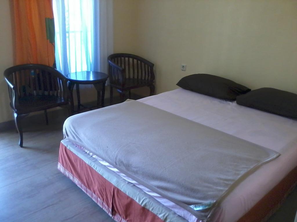 Hotel Cemerlang Baturraden Pokoj fotografie