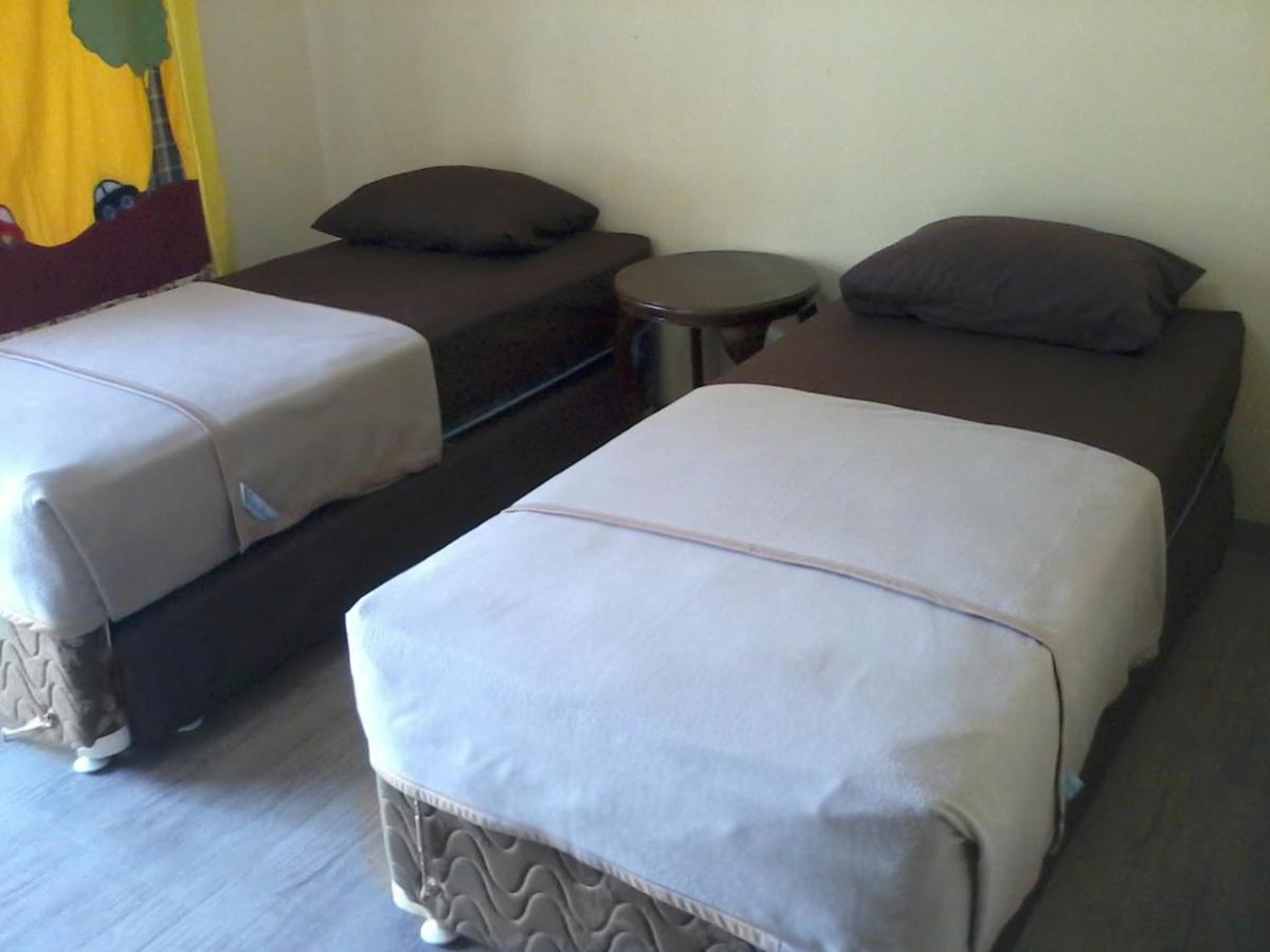 Hotel Cemerlang Baturraden Pokoj fotografie
